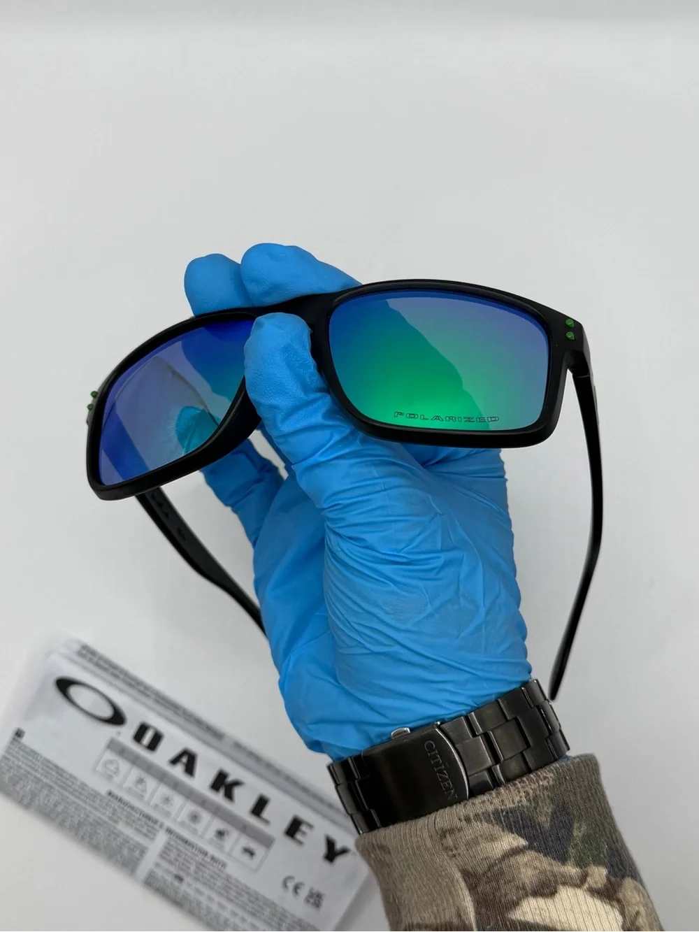 Oakley Holbrook sunglasses polarized